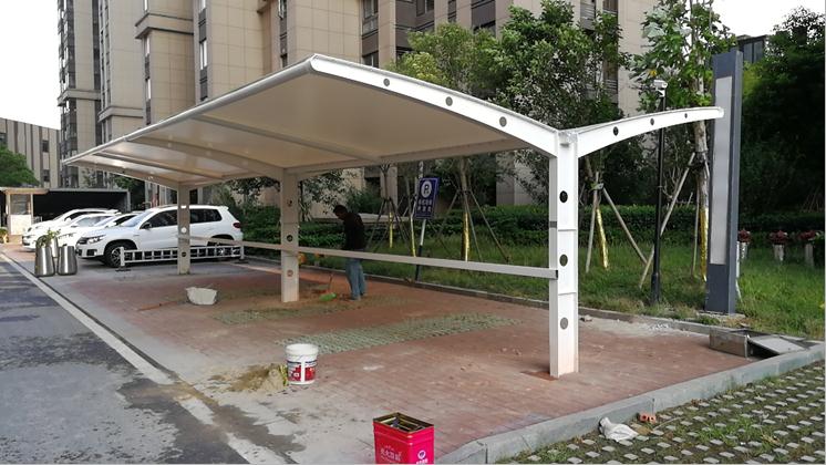 T字型雙挑膜結構停車棚-四里河城市之光項目